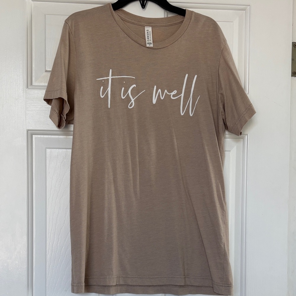 Canvas Women’s 'It Is Well' Graphic Tee